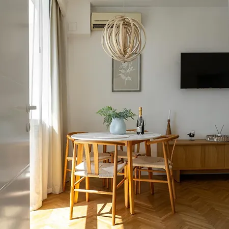 Lejlighed Magheru 9th Stylish 1br *