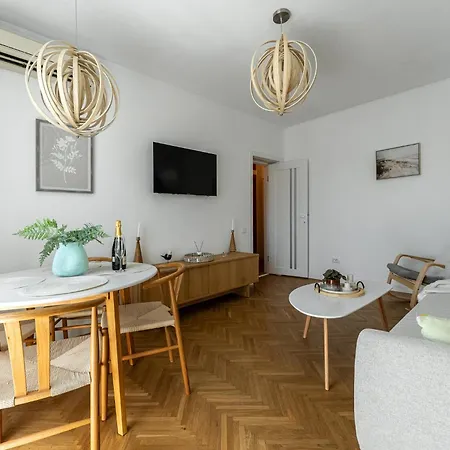 Magheru 9th Stylish 1br Bukarest
